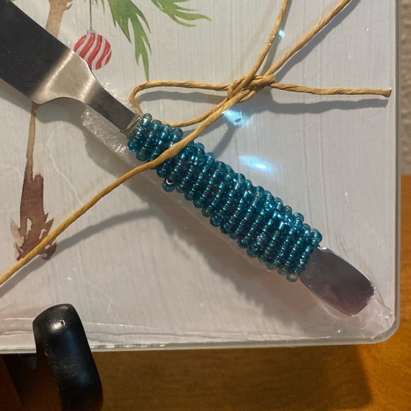 Christmas Flamingo Cutting Board With Spreader, Glass Flamingo Cutting Board - Picture 10 of 16